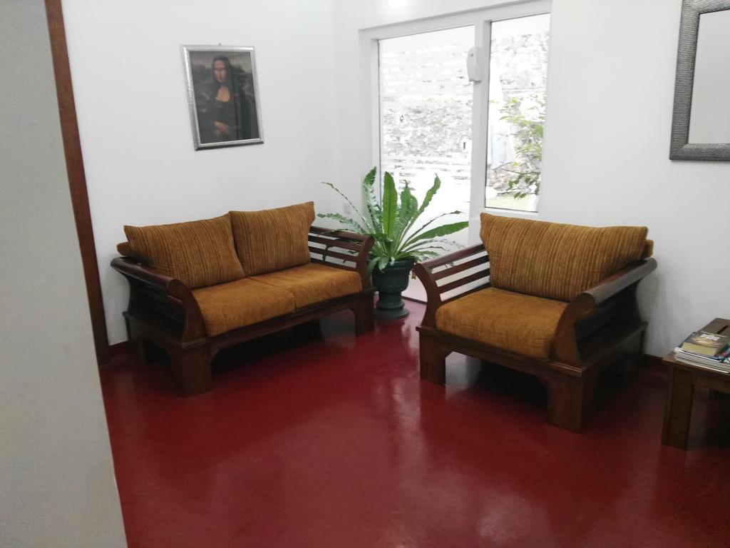 Anna Shanthi Villa Kandy Exterior foto