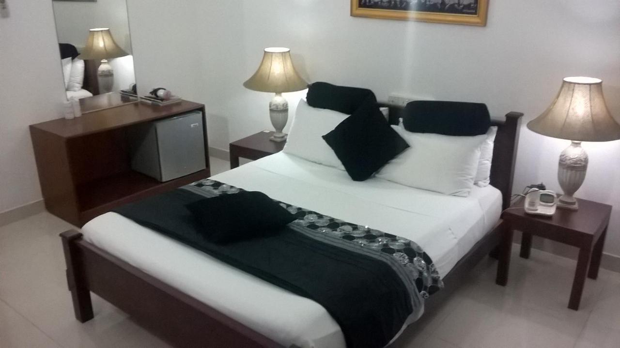 Anna Shanthi Villa Kandy Exterior foto